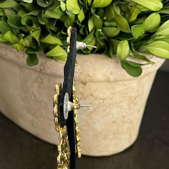 Amrita Singh blue stone statement earrings gold tone - Picture 6 of 7